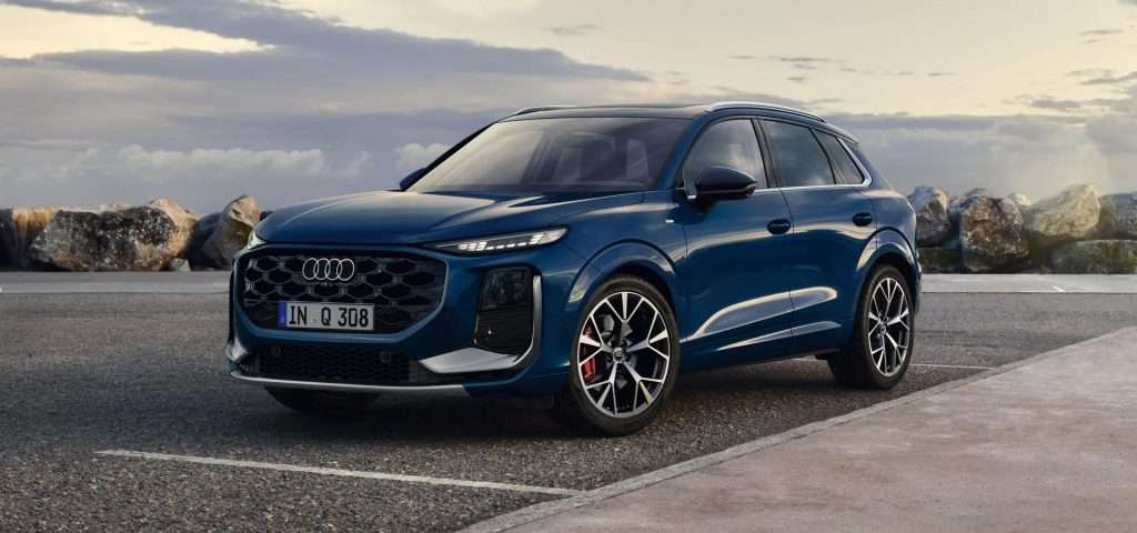 Vista fronto-lateral Audi Q3 2025 color azul