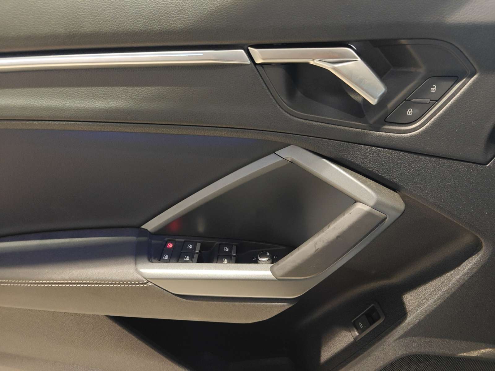 oem_vo_bonavalpremium_2297_2025111321002316.jpg