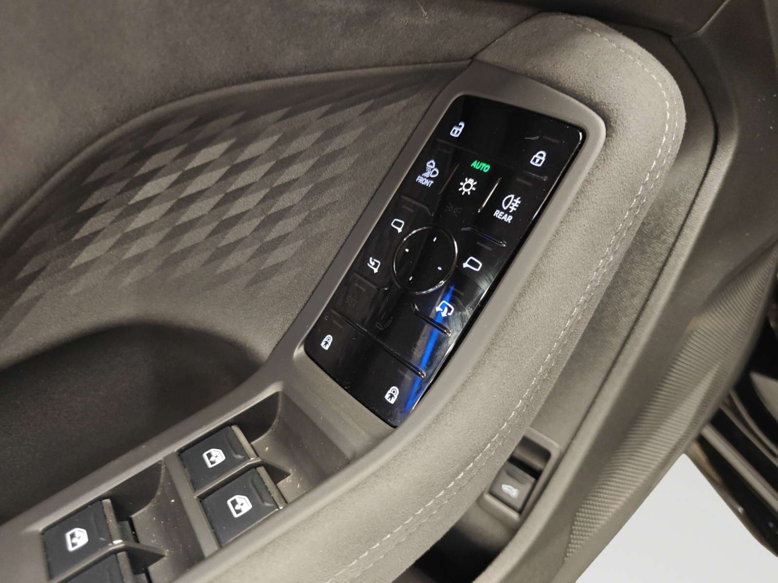 oem_vo_bonavalpremium_2492_2026072321002112.jpg